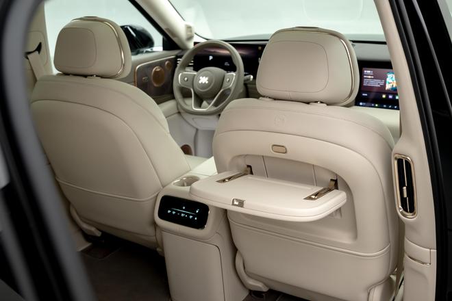 SUV又添一员智己LS9预售3369万起PG麻将胡了免费试玩模拟器9系大六座旗舰(图6)