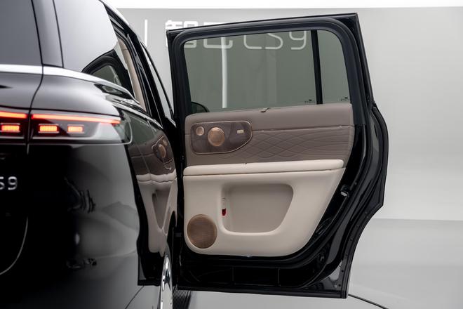 SUV又添一员智己LS9预售3369万起PG麻将胡了免费试玩模拟器9系大六座旗舰(图11)